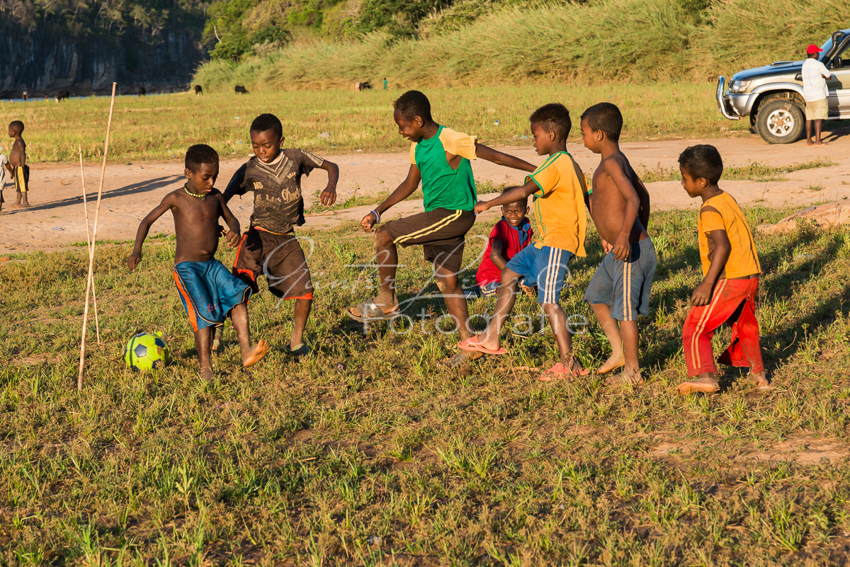 Bekopaka, Manambolo,